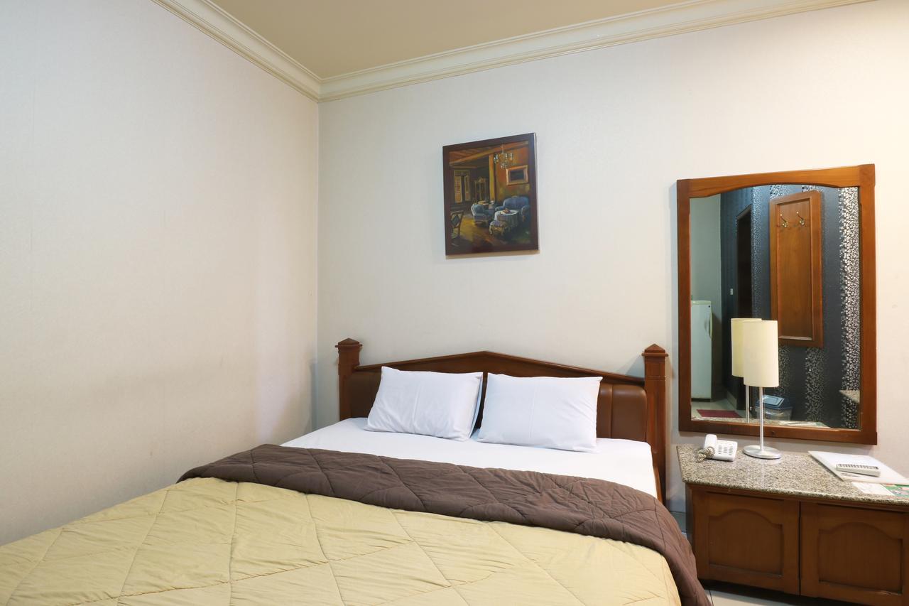 Hotel 678 Kemang Powered By Cocotel Jakarta Exteriér fotografie
