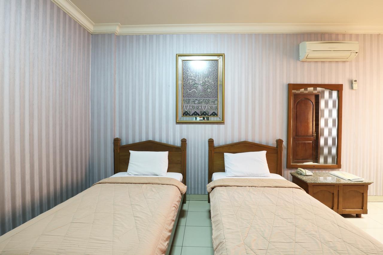 Hotel 678 Kemang Powered By Cocotel Jakarta Exteriér fotografie